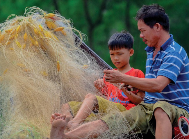 Làng nghề đan lưới Vân Trình Huế