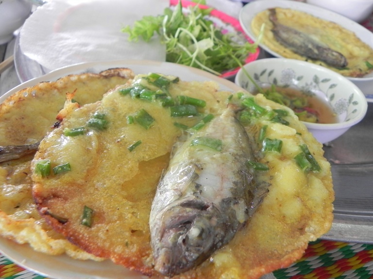 Bánh khoái cá Kình