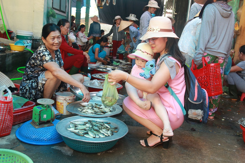 Ăn Bánh khoái cá Kình ở đâu