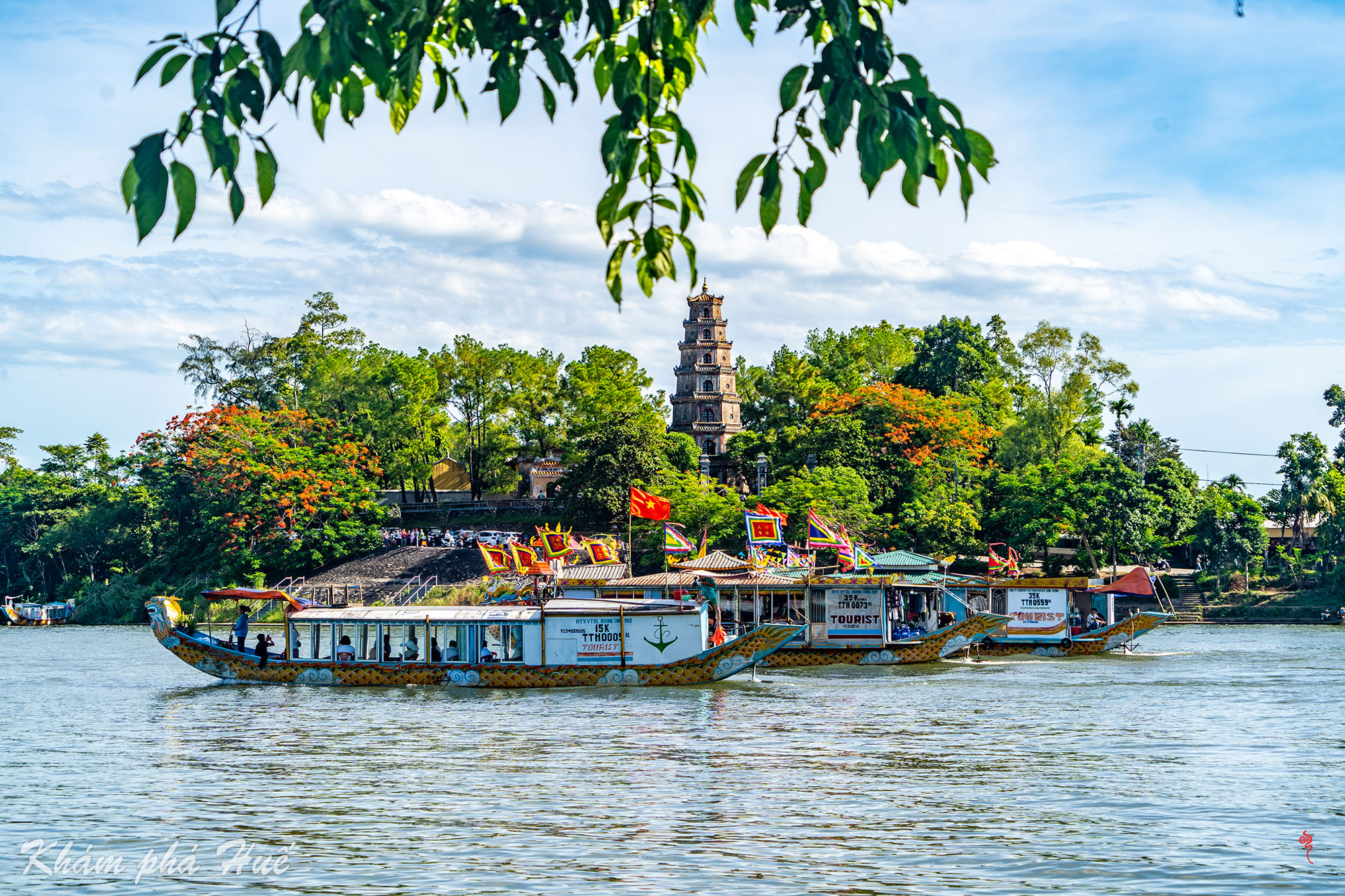 Thực hành Tín ngưỡng thờ Mẫu Tam phủ của người Việt - khamphahue.com.vn