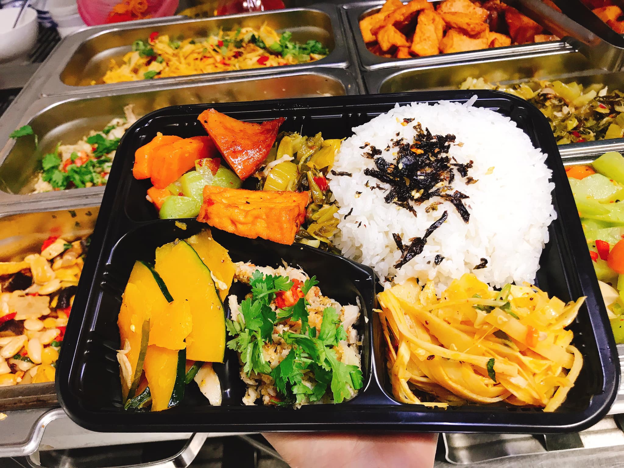 món ngon xứ huế, đặc sản huế, top các món ăn phổ biến ở huế, đến huế ăn gì, bún hến, cơm hến, bún bò, bánh khoái cá kình, bánh bèo nậm lọc huế, chè huế, bún mắm nêm huế món ngon xứ huế, đặc sản huế, top các món ăn phổ biến ở huế, đến huế ăn gì, bún hến, cơm hến, bún bò, bánh khoái cá kình, bánh bèo nậm lọc huế, chè huế, bún mắm nêm huế