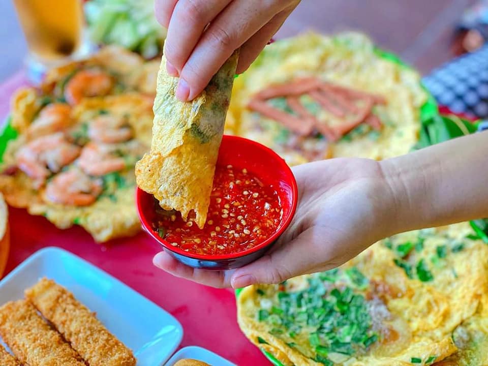 món ngon xứ huế, đặc sản huế, top các món ăn phổ biến ở huế, đến huế ăn gì, bún hến, cơm hến, bún bò, bánh khoái cá kình, bánh bèo nậm lọc huế, chè huế, bún mắm nêm huế món ngon xứ huế, đặc sản huế, top các món ăn phổ biến ở huế, đến huế ăn gì, bún hến, cơm hến, bún bò, bánh khoái cá kình, bánh bèo nậm lọc huế, chè huế, bún mắm nêm huế