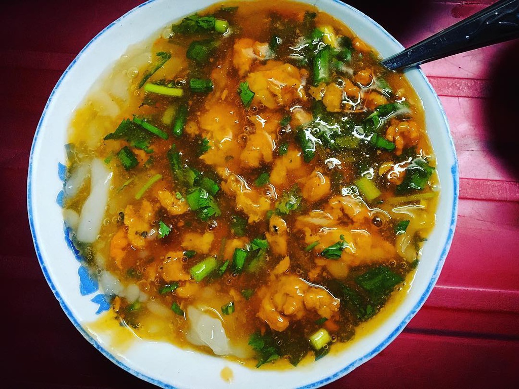 món ngon xứ huế, đặc sản huế, top các món ăn phổ biến ở huế, đến huế ăn gì, bún hến, cơm hến, bún bò, bánh khoái cá kình, bánh bèo nậm lọc huế, chè huế, bún mắm nêm huế món ngon xứ huế, đặc sản huế, top các món ăn phổ biến ở huế, đến huế ăn gì, bún hến, cơm hến, bún bò, bánh khoái cá kình, bánh bèo nậm lọc huế, chè huế, bún mắm nêm huế