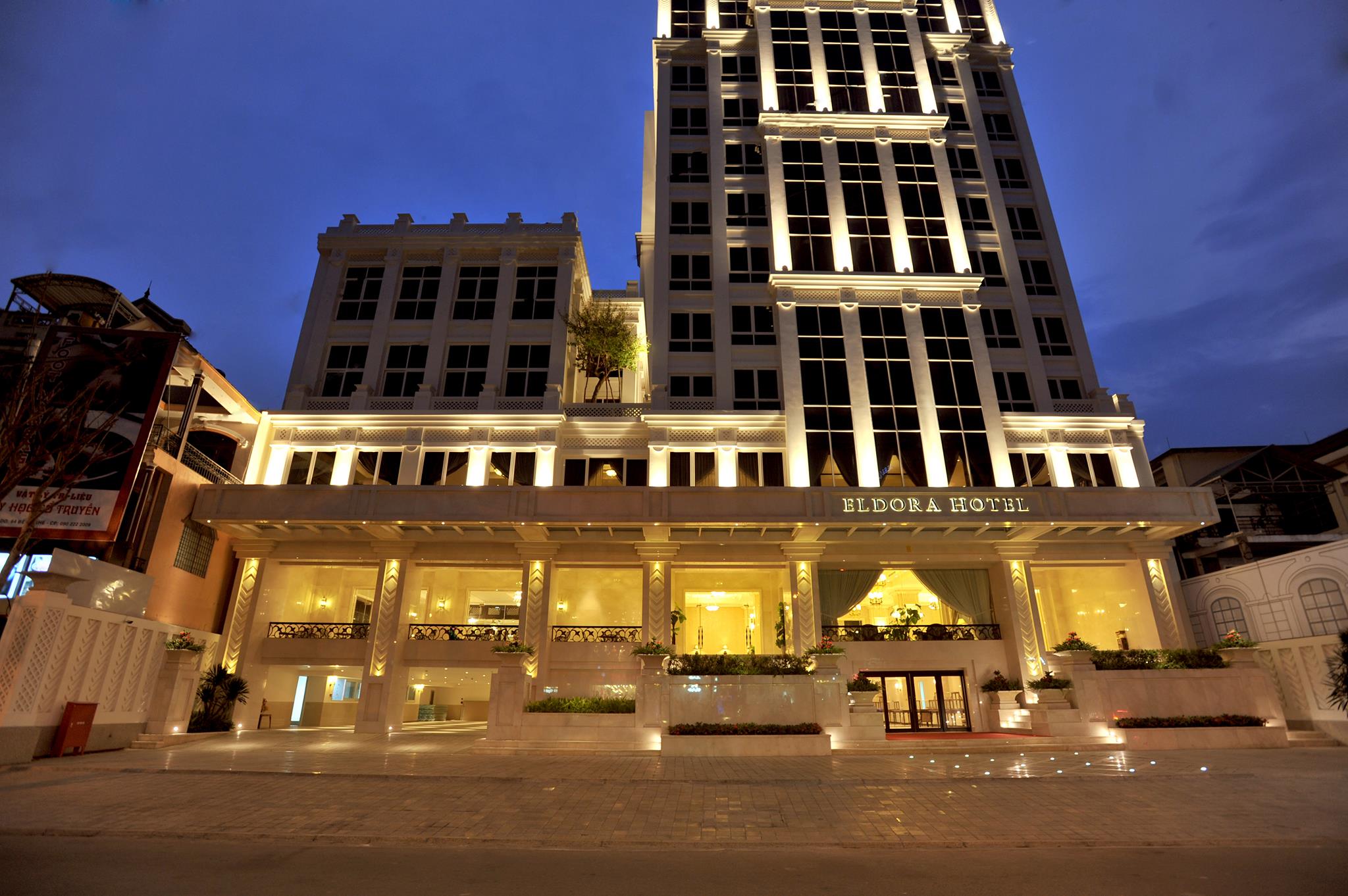 Khách sạn có bãi đỗ xe miễn phí, khách sạn có bãi đỗ xe rộng ở huế, khách sạn có bãi đỗ xe rộng ở trung tâm thành phố Huế Khách sạn có bãi đỗ xe miễn phí, khách sạn có bãi đỗ xe rộng ở huế, khách sạn có bãi đỗ xe rộng ở trung tâm thành phố Huế