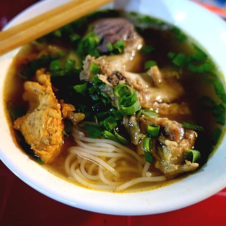 Bún bò Huế, Cách nấu bún bò Huế, Bún bò Huế ngon, Quán bún bò Huế, Đặc sản bún bò Huế, Bún bò Huế công thức, Bún bò Huế chính gốc, Bún bò Huế nguyên liệu, Bún bò Huế Huế , Bún bò Huế hương vị, địa chỉ quán bún bò Huế ngon