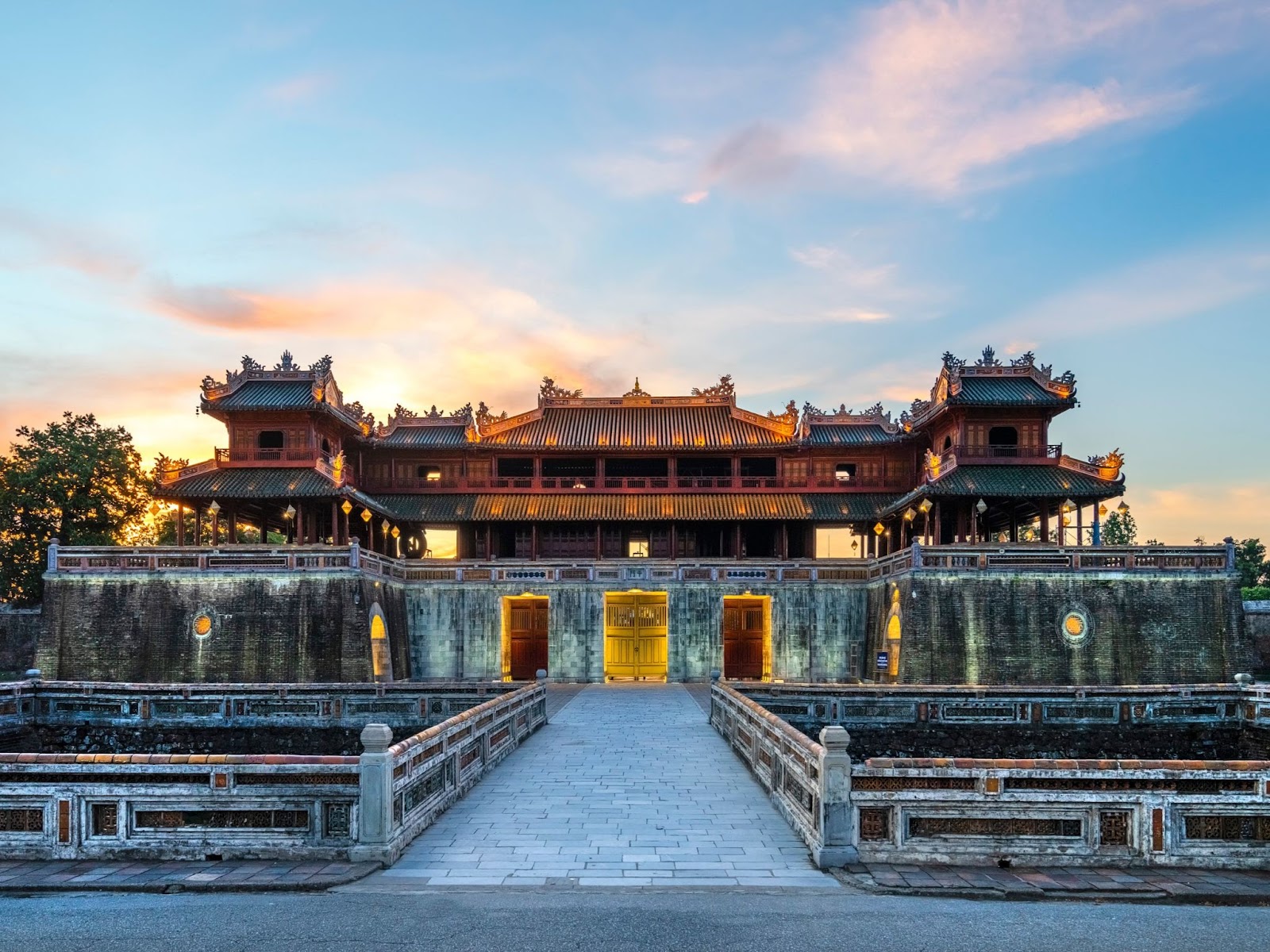 Tour du lịch Đà Nẵng Huế, Tour du lịch Huế từ Đà Nẵng, Đại Việt Tourist, Tour Huế, du lịch Huế Tour du lịch Đà Nẵng Huế, Tour du lịch Huế từ Đà Nẵng, Đại Việt Tourist, Tour Huế, du lịch Huế