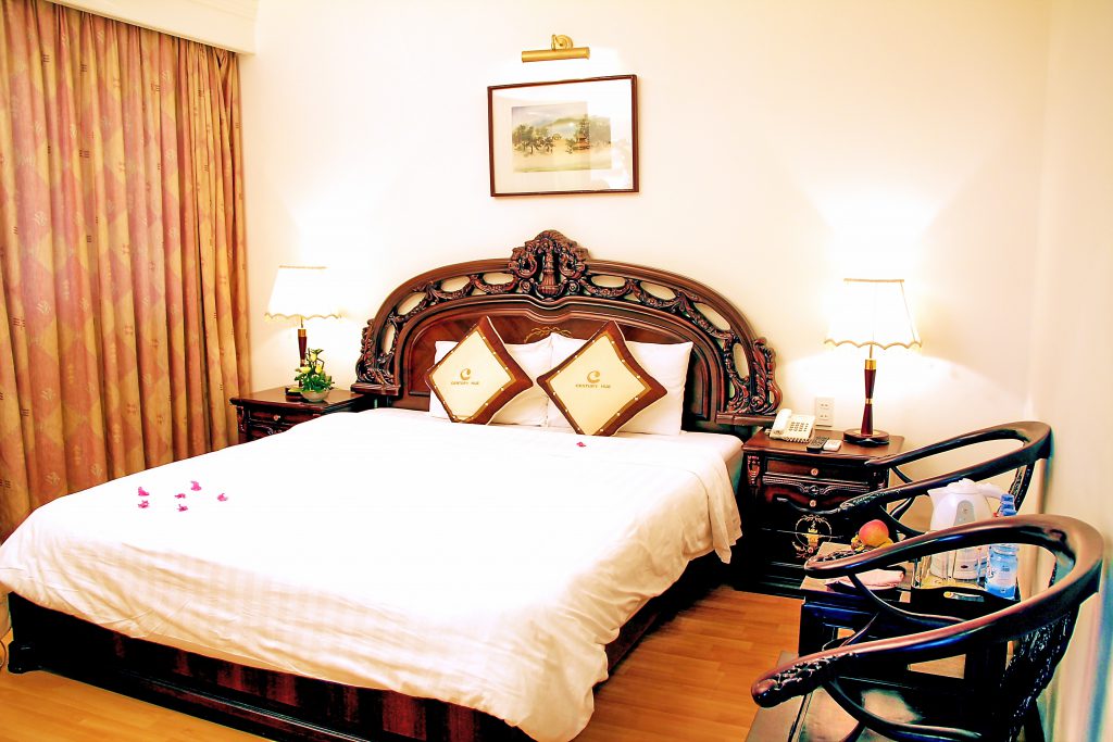 Khách sạn Century Riverside Huế
