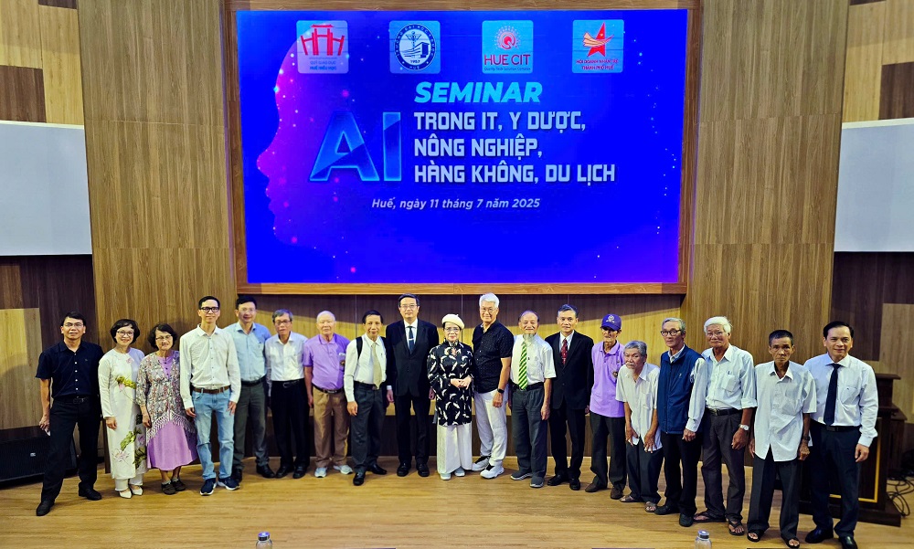 seminar, ứng dụng của AI, trí tuệ nhân tạo, AI trong IT, Y dược, Nông nghiệp, Hàng không và Du lịch, Huế Hiếu Học, HueCIT, Đại học Y Dược Huế seminar, ứng dụng của AI, trí tuệ nhân tạo, AI trong IT, Y dược, Nông nghiệp, Hàng không và Du lịch, Huế Hiếu Học, HueCIT, Đại học Y Dược Huế
