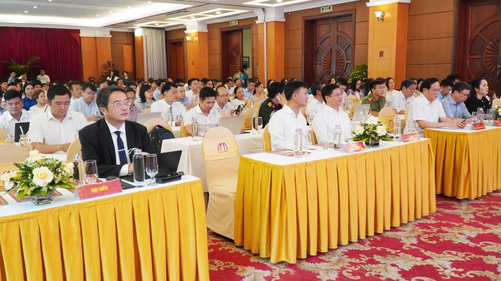 thành phố Huế, phát động, phong trào, Bình dân học vụ số, Tìm hiểu dịch vụ công trực tuyến, Cuộc thi Khởi nghiệp sáng tạo năm 2025 thành phố Huế, phát động, phong trào, Bình dân học vụ số, Tìm hiểu dịch vụ công trực tuyến, Cuộc thi Khởi nghiệp sáng tạo năm 2025