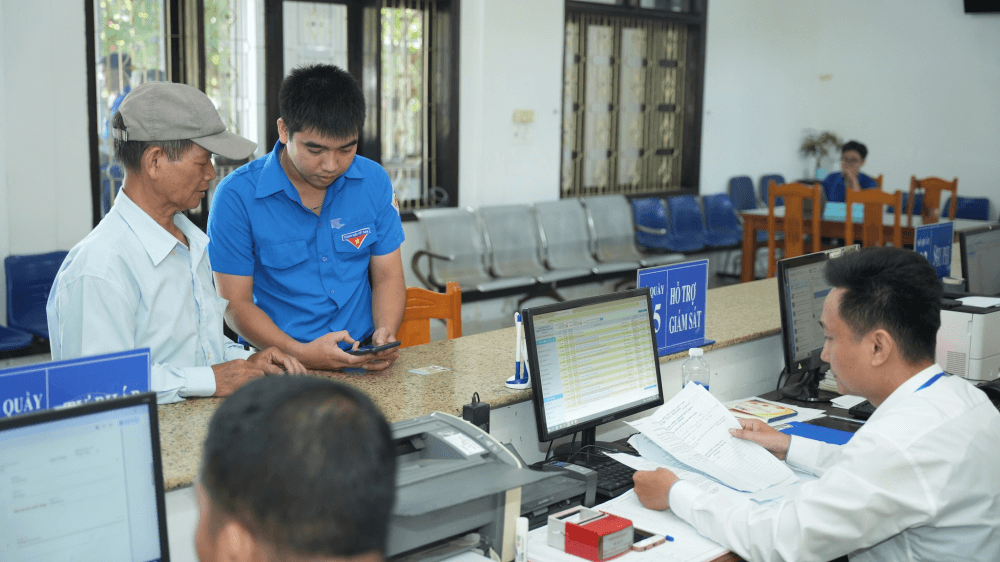 Huế dẫn đầu toàn quốc về giải quyết thủ tục hành chính cấp xã, phường Huế dẫn đầu toàn quốc về giải quyết thủ tục hành chính cấp xã, phường