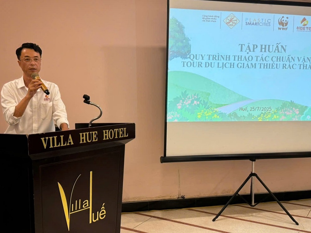 TS, Phạm Bá Hùng, Hiệu trưởng Trường Cao đẳng Du lịch Huế phát biểu tại chương trình tập huấn TS, Phạm Bá Hùng, Hiệu trưởng Trường Cao đẳng Du lịch Huế phát biểu tại chương trình tập huấn