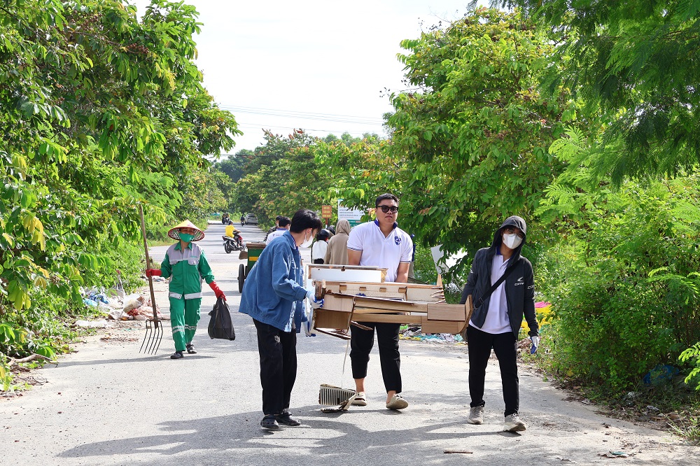 Dự án Huế - Đô thị giảm nhựa, Mô hình Đặt cọc - Hoàn trả, Giảm thiểu rác thải nhựa Huế, Chủ nhật Xanh Huế, Huế đô thị xanh Dự án Huế - Đô thị giảm nhựa, Mô hình Đặt cọc - Hoàn trả, Giảm thiểu rác thải nhựa Huế, Chủ nhật Xanh Huế, Huế đô thị xanh