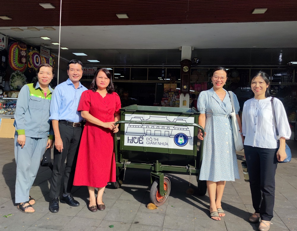 Chợ Đông Ba, Giảm Nhựa, phân loại rác tại nguồn, WWF Việt Nam, Dự án TVA, Đô thị giảm nhựa, Chợ Đông Ba 2025