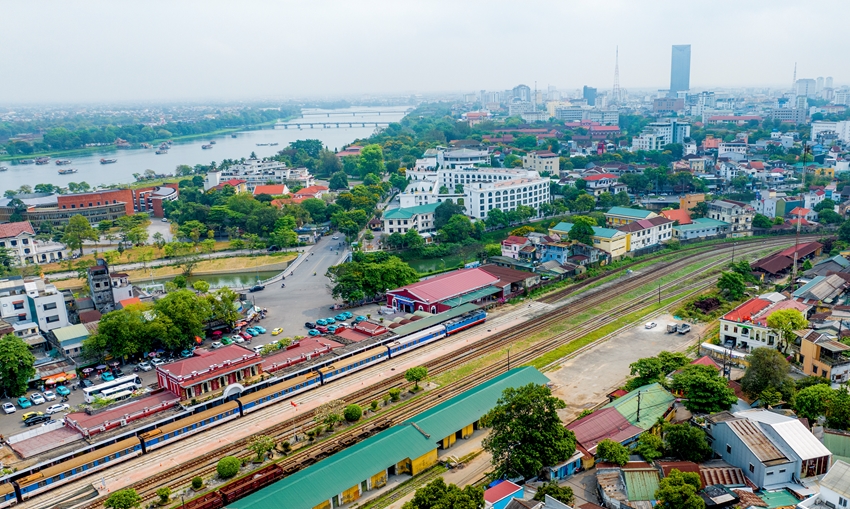 thành phố Huế, trực thuộc trung ương, quốc hội thảo luận, kỳ họp thứ 7, Quốc hội khóa XV, hình ảnh Huế, Lê Trường Lưu, tiếp xúc cử tri