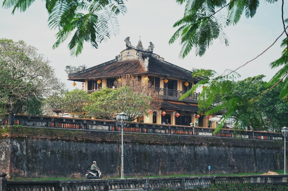 vẻ đẹp Huế, Huế cổ kính, Huế mộng mơ, du lịch Huế, tham quan Huế, những địa điểm chup hình Huế đẹp, lăng tẩm Huế, Tứ Phương Vô Sự vẻ đẹp Huế, Huế cổ kính, Huế mộng mơ, du lịch Huế, tham quan Huế, những địa điểm chup hình Huế đẹp, lăng tẩm Huế, Tứ Phương Vô Sự