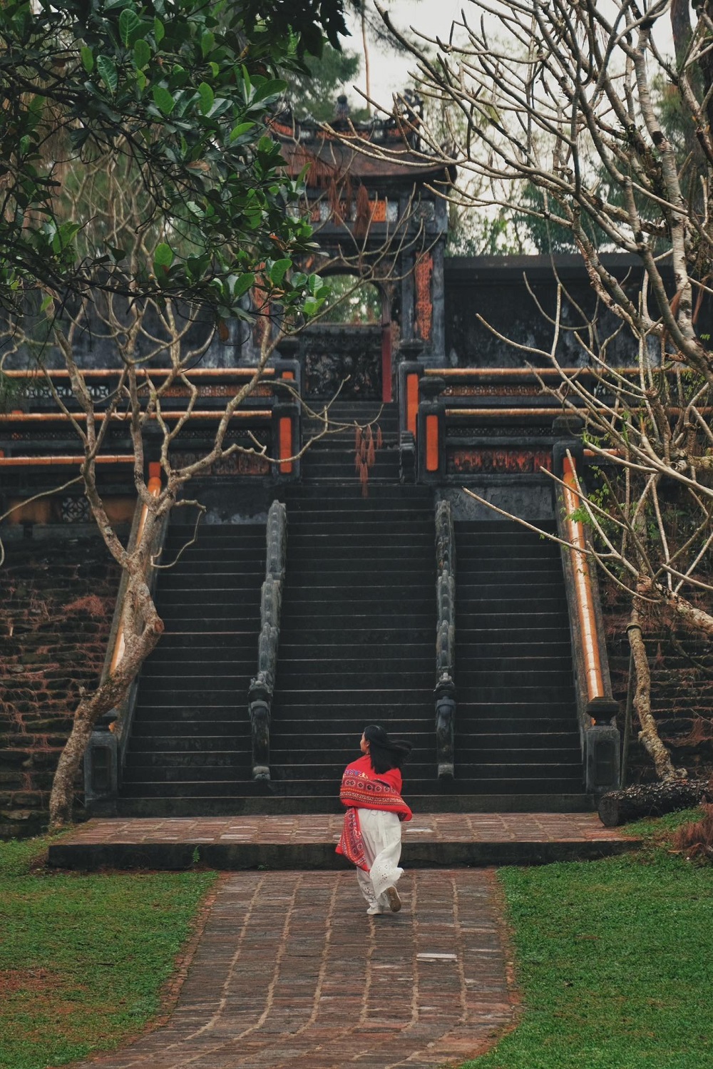 vẻ đẹp Huế, Huế cổ kính, Huế mộng mơ, du lịch Huế, tham quan Huế, những địa điểm chup hình Huế đẹp vẻ đẹp Huế, Huế cổ kính, Huế mộng mơ, du lịch Huế, tham quan Huế, những địa điểm chup hình Huế đẹp