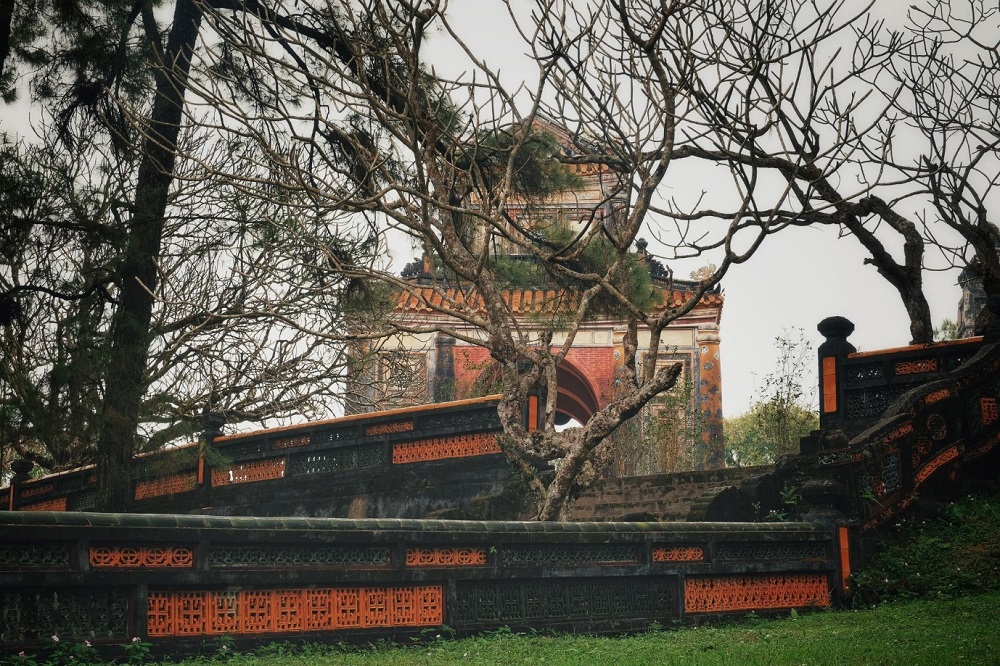 vẻ đẹp Huế, Huế cổ kính, Huế mộng mơ, du lịch Huế, tham quan Huế, những địa điểm chup hình Huế đẹp, lăng tẩm Huế vẻ đẹp Huế, Huế cổ kính, Huế mộng mơ, du lịch Huế, tham quan Huế, những địa điểm chup hình Huế đẹp, lăng tẩm Huế