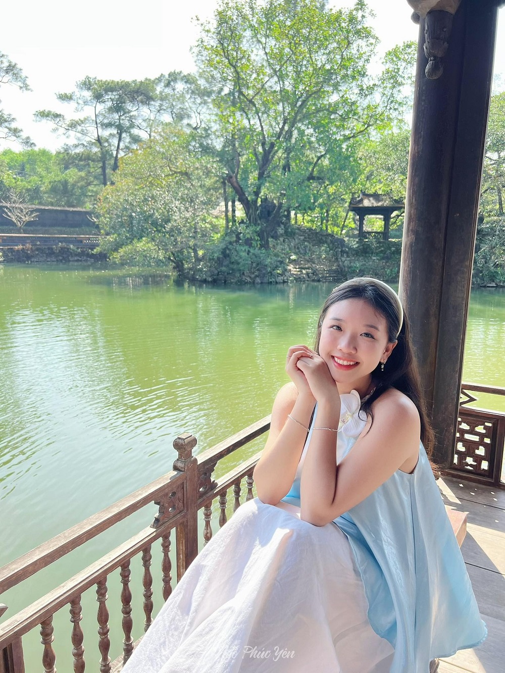 Dừng chân bên sông Hương, núi Ngự, điện Kiến Trung, check in Huế Dừng chân bên sông Hương, núi Ngự, điện Kiến Trung, check in Huế