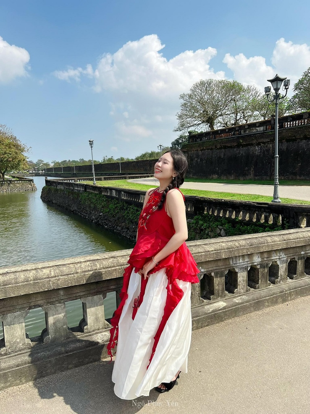 Dừng chân bên sông Hương, núi Ngự, điện Kiến Trung, check in Huế Dừng chân bên sông Hương, núi Ngự, điện Kiến Trung, check in Huế