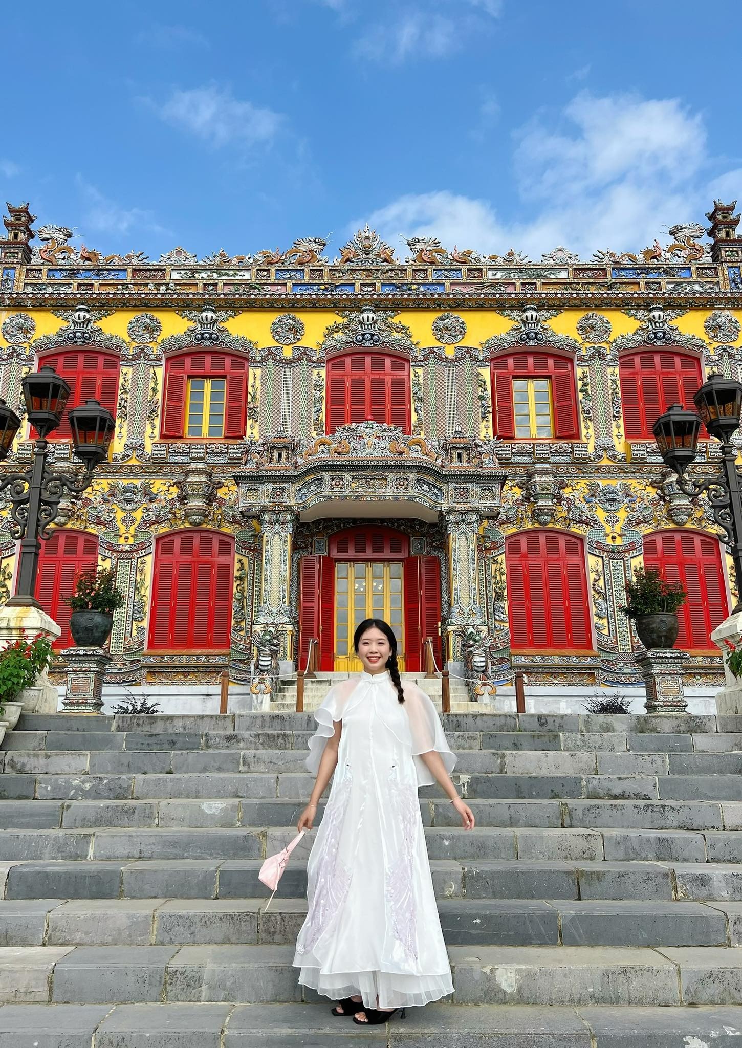 Dừng chân bên sông Hương, núi Ngự Dừng chân bên sông Hương, núi Ngự