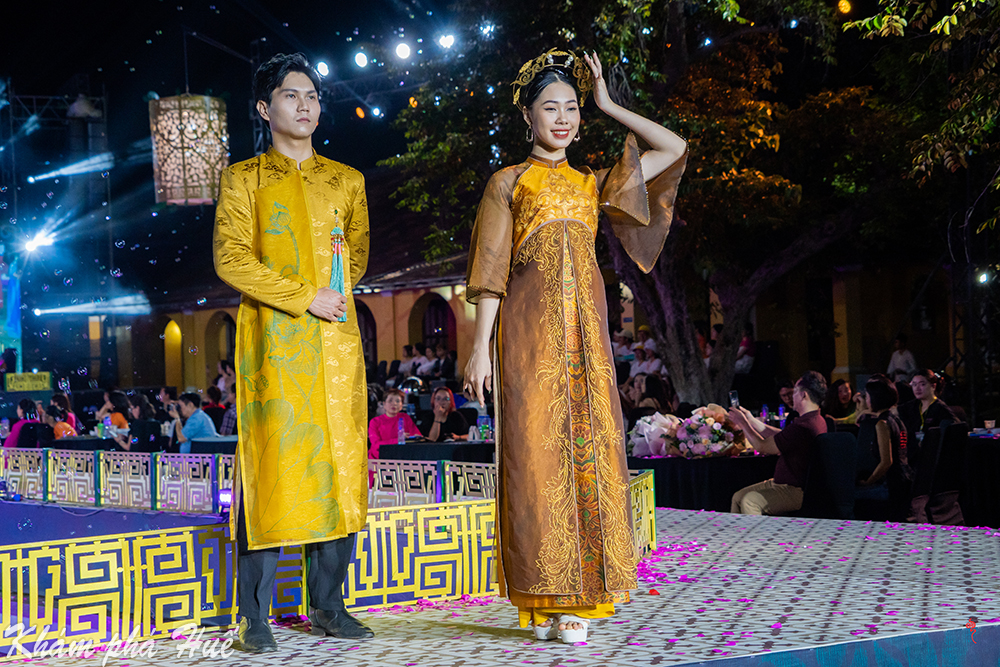 Ao Dai, Tran Thien Khanh, Phong Y Yen, cung An Dinh