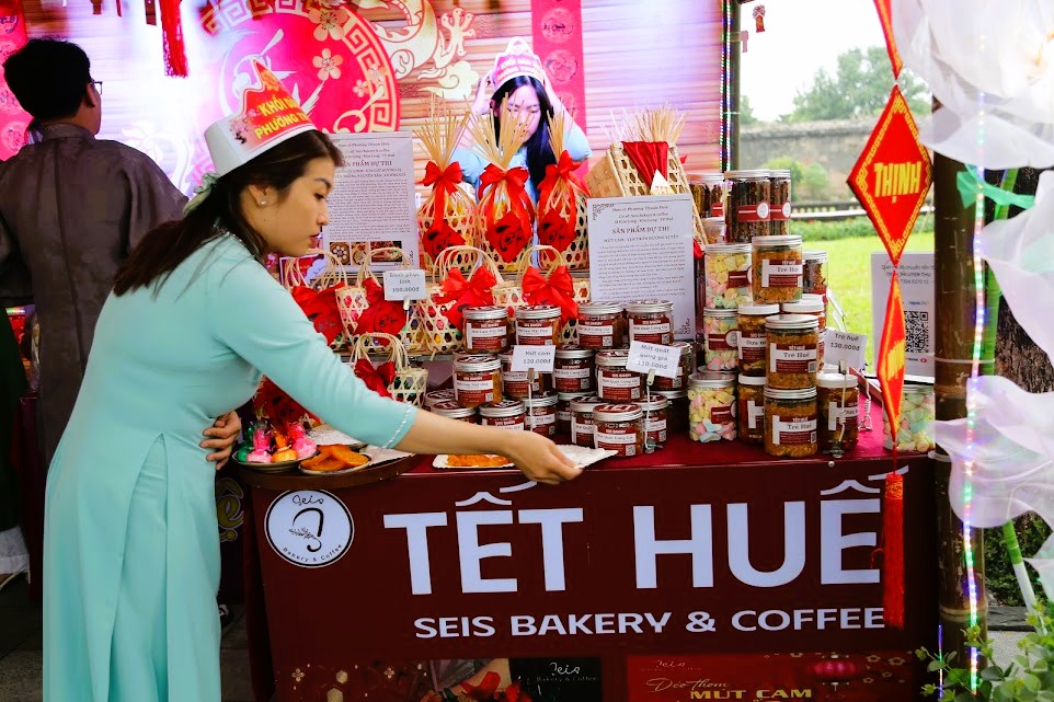 Tết Huế 2024, chương trình Tết Huế 2024, khai mạc Tết Huế 2024, chương trình Tết Huế 2024 có gì, gian hàng Tết Huế 2024, Tết Huế gắn kết yêu thương Tết Huế 2024, chương trình Tết Huế 2024, khai mạc Tết Huế 2024, chương trình Tết Huế 2024 có gì, gian hàng Tết Huế 2024, Tết Huế gắn kết yêu thương