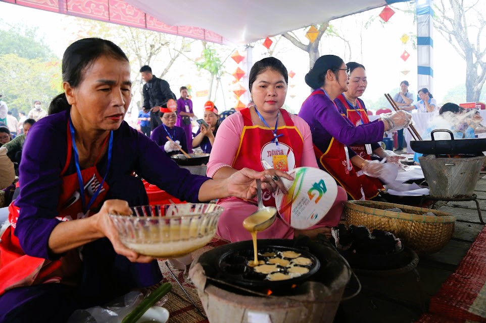 Tết Huế 2024, chương trình Tết Huế 2024, khai mạc Tết Huế 2024, chương trình Tết Huế 2024 có gì, gian hàng Tết Huế 2024, Tết Huế gắn kết yêu thương