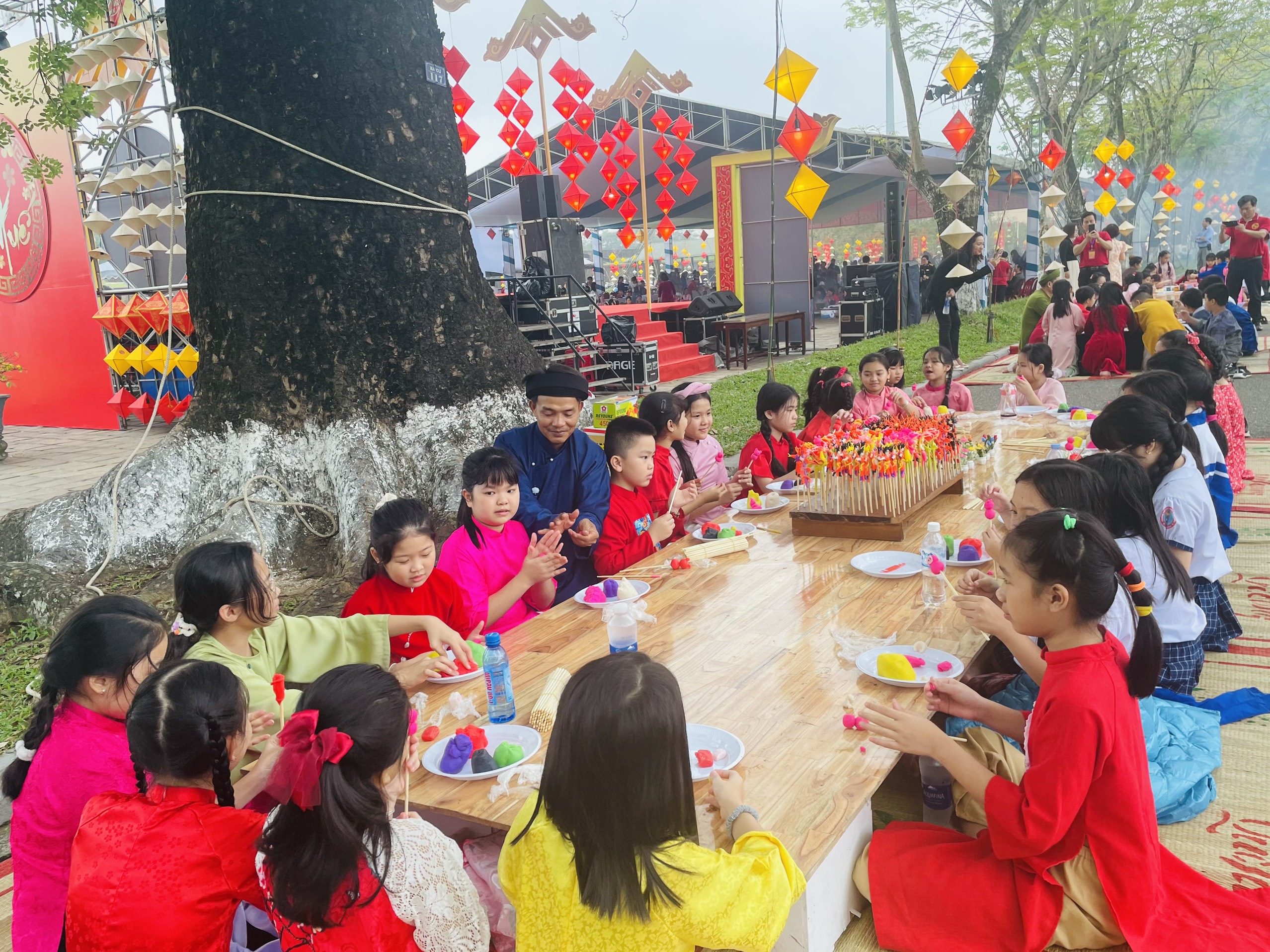 Tết Huế 2024, chương trình Tết Huế 2024, khai mạc Tết Huế 2024, chương trình Tết Huế 2024 có gì, gian hàng Tết Huế 2024, Tết Huế gắn kết yêu thương Tết Huế 2024, chương trình Tết Huế 2024, khai mạc Tết Huế 2024, chương trình Tết Huế 2024 có gì, gian hàng Tết Huế 2024, Tết Huế gắn kết yêu thương