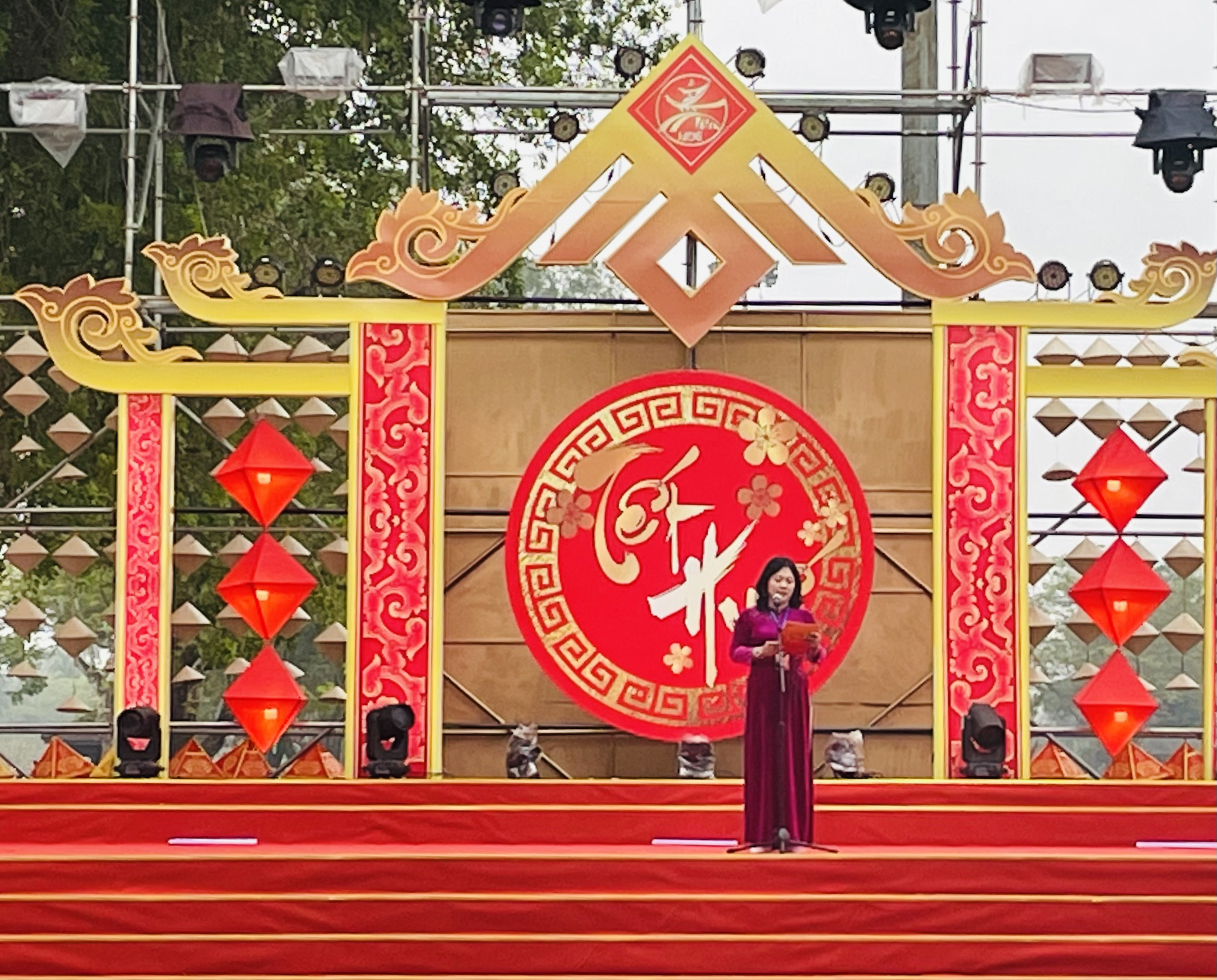 Tết Huế 2024, chương trình Tết Huế 2024, khai mạc Tết Huế 2024, chương trình Tết Huế 2024 có gì, gian hàng Tết Huế 2024, Tết Huế gắn kết yêu thương Tết Huế 2024, chương trình Tết Huế 2024, khai mạc Tết Huế 2024, chương trình Tết Huế 2024 có gì, gian hàng Tết Huế 2024, Tết Huế gắn kết yêu thương