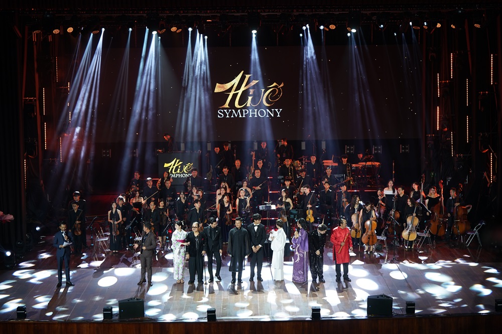 Huế Symphony, Bản giao hưởng Cố Đô, nhà hát sông Hương, Dustin Tiêu, Châu Lê, Saxophone Trần Mạnh Tuấn, Xuân Định K.Y, nàng thơ, Nhật Bản, Em và Trịnh, Diễm Xưa, Hạ trắng, Huế Sài Gòn Hà Nội Huế Symphony, Bản giao hưởng Cố Đô, nhà hát sông Hương, Dustin Tiêu, Châu Lê, Saxophone Trần Mạnh Tuấn, Xuân Định K.Y, nàng thơ, Nhật Bản, Em và Trịnh, Diễm Xưa, Hạ trắng, Huế Sài Gòn Hà Nội