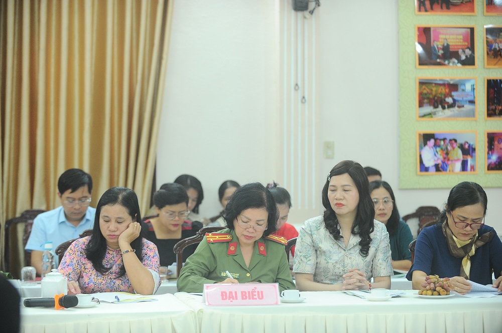 Hội thảo, Gìn giữ và phát huy giá trị truyền thống gia đình Huế trong đời sống đương đại, Sở Văn hóa và Thể thao Thừa Thiên Huế, giá trị truyền thống gia đình Huế, văn hóa Huế, thời kỳ mới Hội thảo, Gìn giữ và phát huy giá trị truyền thống gia đình Huế trong đời sống đương đại, Sở Văn hóa và Thể thao Thừa Thiên Huế, giá trị truyền thống gia đình Huế, văn hóa Huế, thời kỳ mới