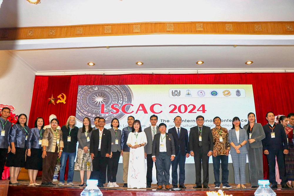 Khai mạc Hội thảo Quốc tế 2024 về Ngôn ngữ, Văn hóa, Xã hội trong bối cảnh Châu Á Khai mạc Hội thảo Quốc tế 2024 về Ngôn ngữ, Văn hóa, Xã hội trong bối cảnh Châu Á