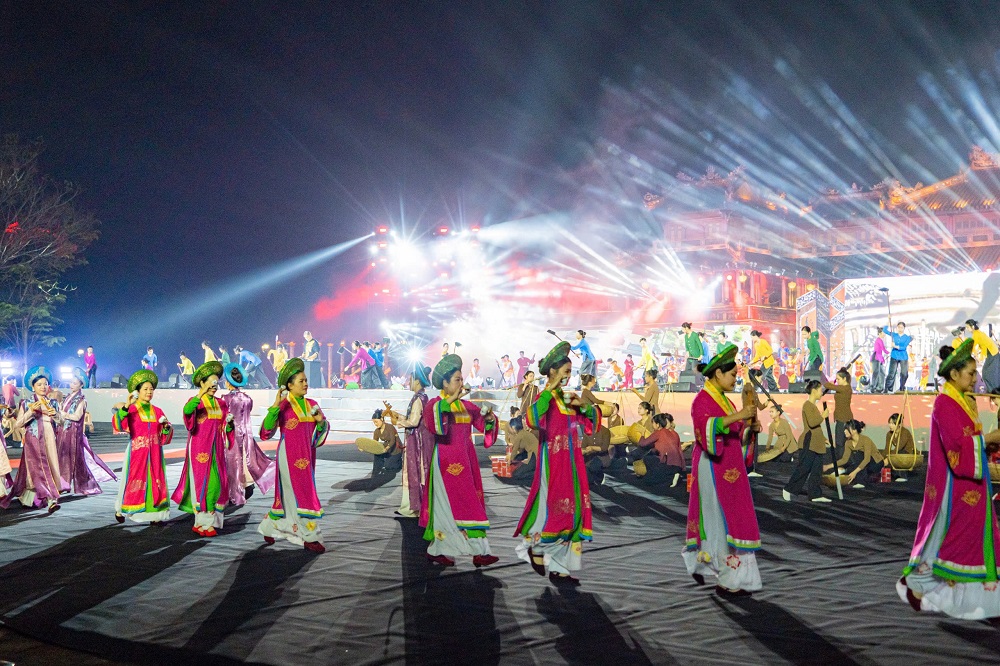 công bố nghị quyết, thành lập thành phố Huế trực thuộc Trung ương, Chủ tịch Quốc hội Trần Thanh Mẫn, trao quyết định, Nghị quyết Huế trực thuộc trung ương công bố nghị quyết, thành lập thành phố Huế trực thuộc Trung ương, Chủ tịch Quốc hội Trần Thanh Mẫn, trao quyết định, Nghị quyết Huế trực thuộc trung ương