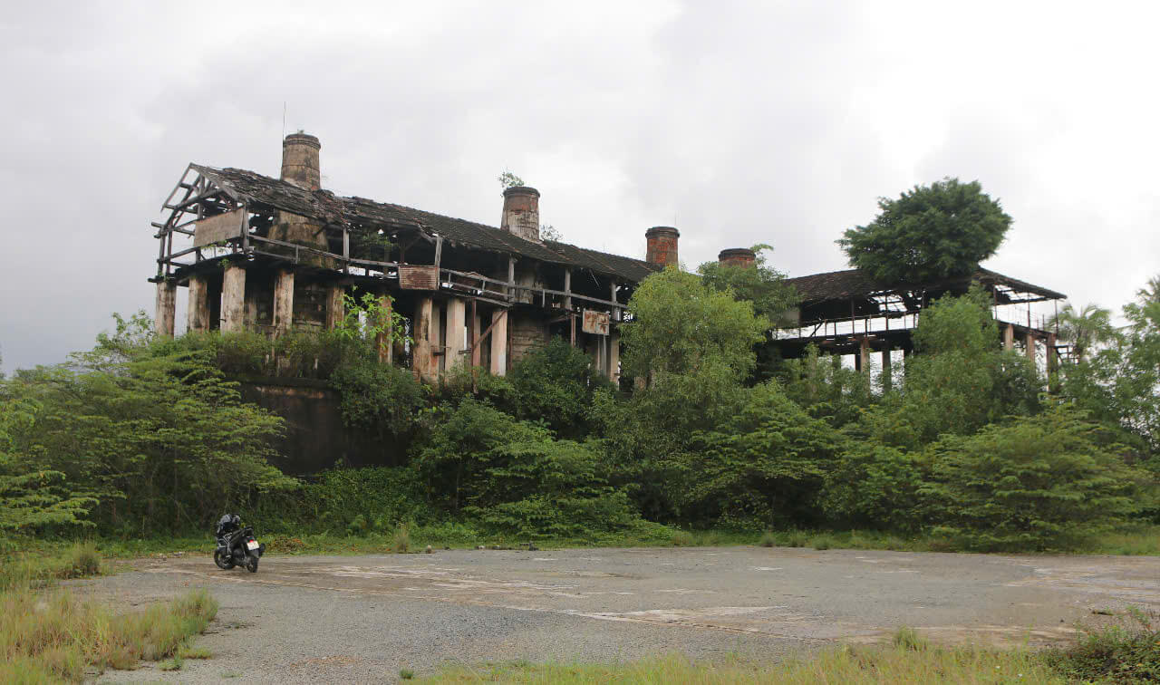 Nhà máy xi măng Long Thọ, di tích thời Pháp thuộc, Cận cảnh, công trình kiến trúc, hơn trăm tuổi ở Huế được đề xuất bảo tồn, chân đồi Long Thọ, sông Hương, làng Nguyệt Biều Nhà máy xi măng Long Thọ, di tích thời Pháp thuộc, Cận cảnh, công trình kiến trúc, hơn trăm tuổi ở Huế được đề xuất bảo tồn, chân đồi Long Thọ, sông Hương, làng Nguyệt Biều