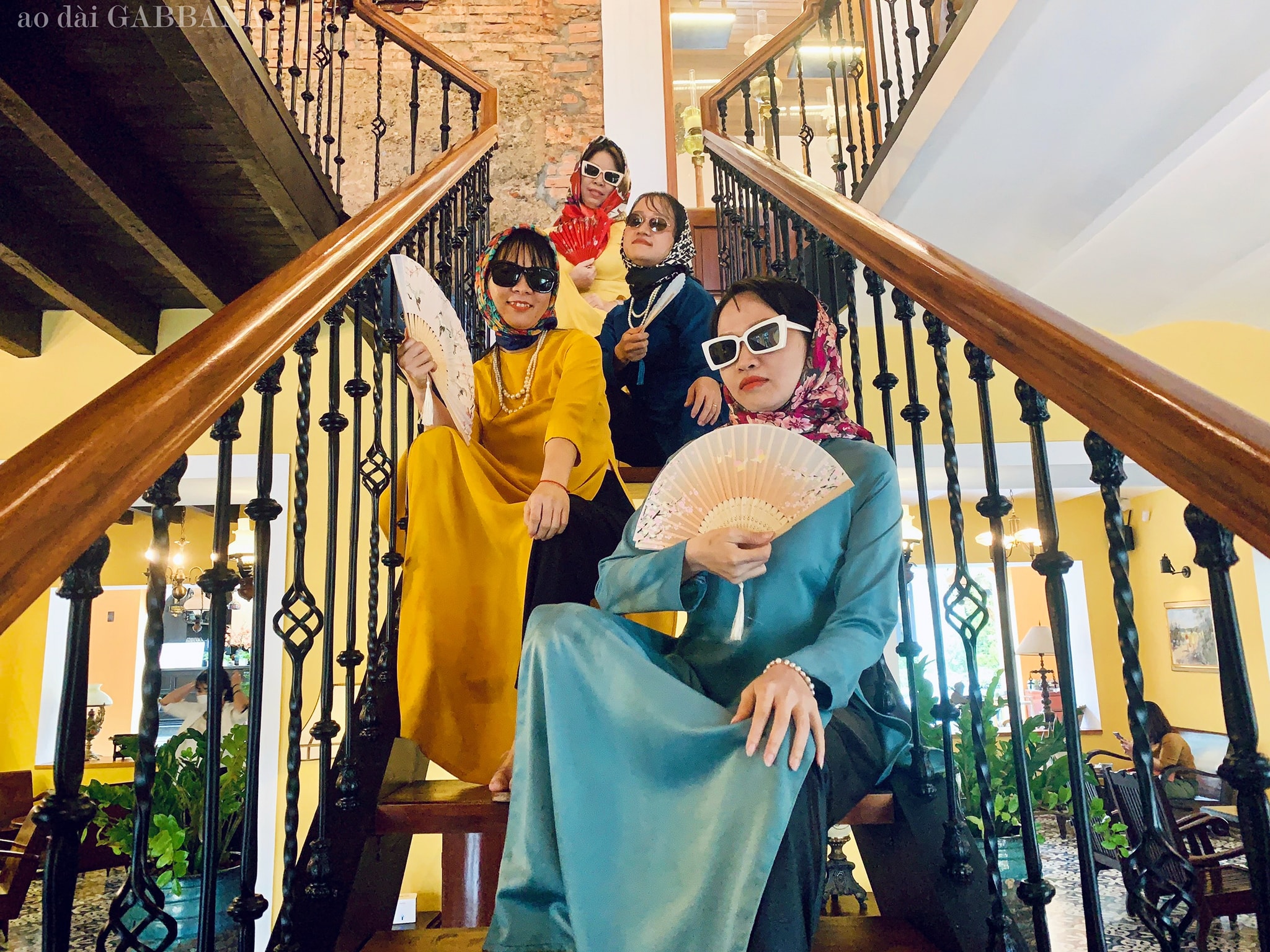 Chụp hình cổ phục Huế, Thuê cổ phục Huế đẹp, Trải nghiệm chụp ảnh cổ phục, Cổ phục Huế truyền thống, Chụp ảnh với áo Nhật Bình Huế, Check-in cổ phục Huế, Chụp hình nghệ thuật cổ phục, Địa điểm chụp ảnh cổ phục Huế, Thuê áo dài cung đình Huế, Bảo tồn văn hóa qua cổ phục Huế Chụp hình cổ phục Huế, Thuê cổ phục Huế đẹp, Trải nghiệm chụp ảnh cổ phục, Cổ phục Huế truyền thống, Chụp ảnh với áo Nhật Bình Huế, Check-in cổ phục Huế, Chụp hình nghệ thuật cổ phục, Địa điểm chụp ảnh cổ phục Huế, Thuê áo dài cung đình Huế, Bảo tồn văn hóa qua cổ phục Huế