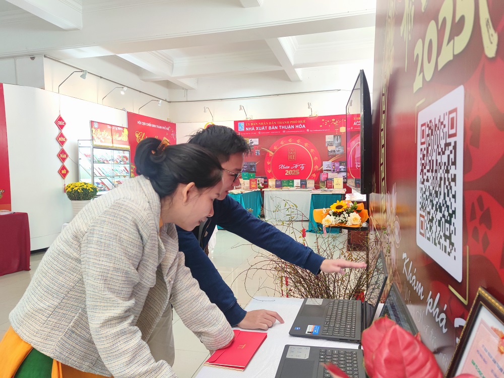 Khai mạc, Hội Báo Xuân, Tết Ất Tỵ, Bảo tàng Hồ Chí Minh, Trang TTĐT Khám phá Huế, chuyên trang, Thành phố Huế trực thuộc trung ương, truyền thông số Khai mạc, Hội Báo Xuân, Tết Ất Tỵ, Bảo tàng Hồ Chí Minh, Trang TTĐT Khám phá Huế, chuyên trang, Thành phố Huế trực thuộc trung ương, truyền thông số