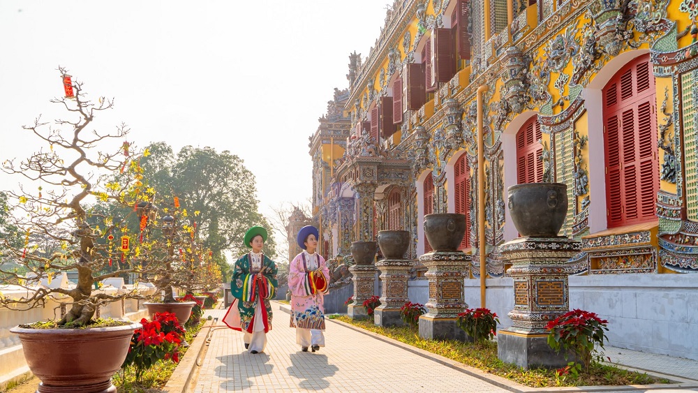 Tết Huế, Tết Hoàng cung Huế, tham quan, điện Kiến Trung, áo Nhật Bình, tham quan Huế, những địa điểm đẹp check-in Huế Tết Huế, Tết Hoàng cung Huế, tham quan, điện Kiến Trung, áo Nhật Bình, tham quan Huế, những địa điểm đẹp check-in Huế