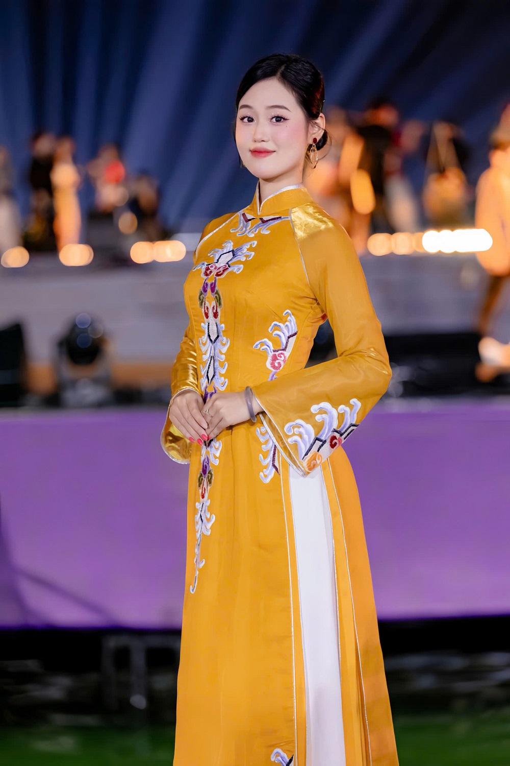 áo dài Đoan Trang, NTK áo dài Đoan Trang, thêu may Đoan Trang Huế, Năm Du lịch Quốc gia Huế 2025, Festival Huế 2025, bộ sưu tập áo dài, áo dài đẹp, áo dài Huế áo dài Đoan Trang, NTK áo dài Đoan Trang, thêu may Đoan Trang Huế, Năm Du lịch Quốc gia Huế 2025, Festival Huế 2025, bộ sưu tập áo dài, áo dài đẹp, áo dài Huế