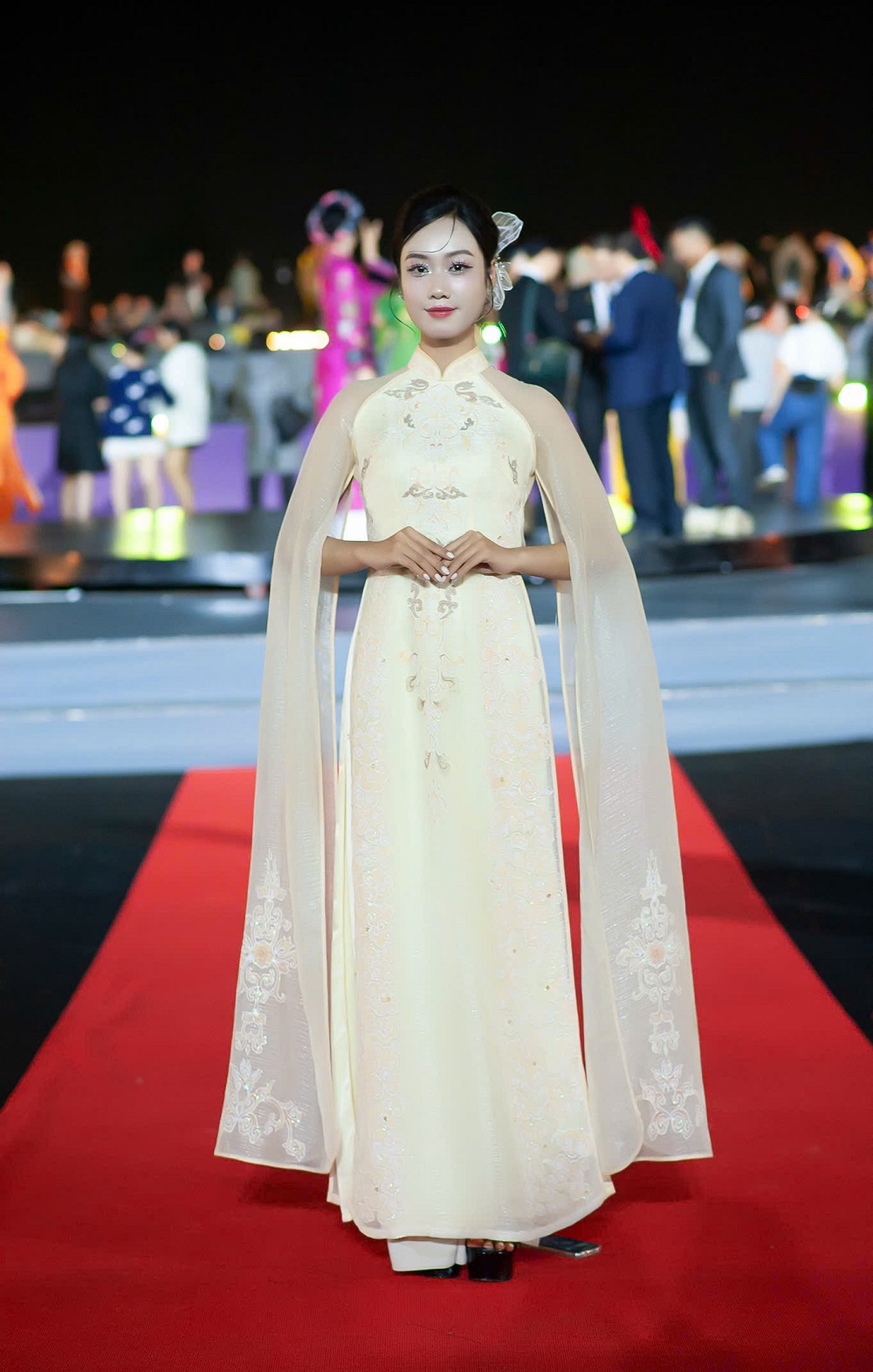 áo dài Đoan Trang, NTK áo dài Đoan Trang, thêu may Đoan Trang Huế, Năm Du lịch Quốc gia Huế 2025, Festival Huế 2025, bộ sưu tập áo dài, áo dài đẹp, áo dài Huế áo dài Đoan Trang, NTK áo dài Đoan Trang, thêu may Đoan Trang Huế, Năm Du lịch Quốc gia Huế 2025, Festival Huế 2025, bộ sưu tập áo dài, áo dài đẹp, áo dài Huế