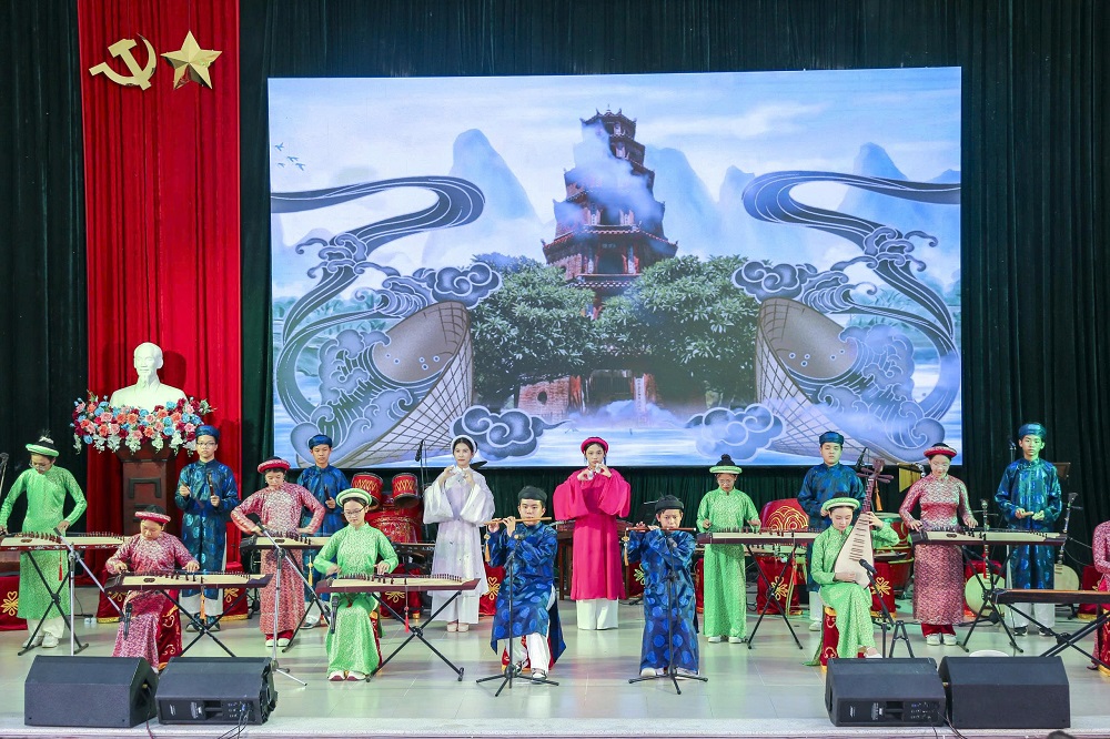 tổng kết, giáo dục di sản, di sản Huế, trường học di sản, học sinh Huế, văn hóa Huế, di tích Cố đô Huế, giáo dục Huế, trải nghiệm di sản, chuyển đổi số di sản