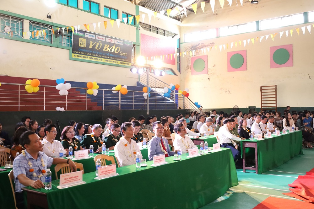 Trường Cao đẳng Huế đón Tết Bunpimay, Sinh viên Lào đón năm mới tại Huế, Văn hóa Lào tại Trường Cao đẳng Huế, Bunpimay Huế 2025 có gì đặc biệt, Lễ hội văn hóa Việt – Lào tại Huế, Giao lưu văn nghệ sinh viên Lào Việt tại Huế, Tết cổ truyền Lào Bunpimay là gì, Trường học tổ chức Bunpimay cho sinh viên Lào, Du học sinh Lào ăn Tết xa quê tại Huế Trường Cao đẳng Huế đón Tết Bunpimay, Sinh viên Lào đón năm mới tại Huế, Văn hóa Lào tại Trường Cao đẳng Huế, Bunpimay Huế 2025 có gì đặc biệt, Lễ hội văn hóa Việt – Lào tại Huế, Giao lưu văn nghệ sinh viên Lào Việt tại Huế, Tết cổ truyền Lào Bunpimay là gì, Trường học tổ chức Bunpimay cho sinh viên Lào, Du học sinh Lào ăn Tết xa quê tại Huế