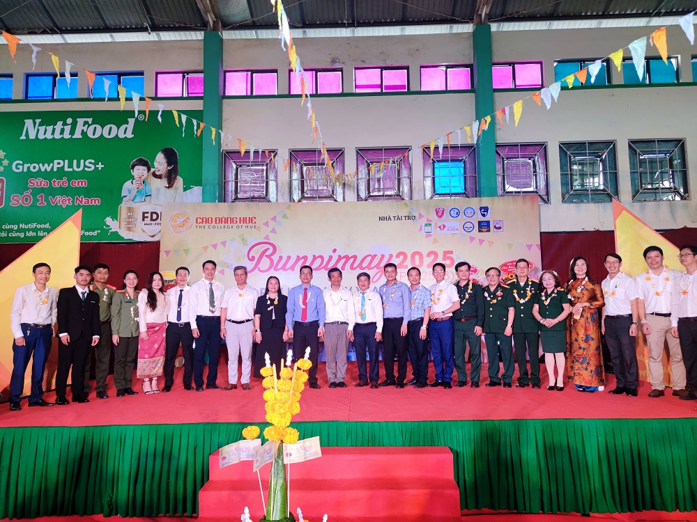 Trường Cao đẳng Huế đón Tết Bunpimay, Sinh viên Lào đón năm mới tại Huế, Văn hóa Lào tại Trường Cao đẳng Huế, Bunpimay Huế 2025 có gì đặc biệt, Lễ hội văn hóa Việt – Lào tại Huế, Giao lưu văn nghệ sinh viên Lào Việt tại Huế, Tết cổ truyền Lào Bunpima Trường Cao đẳng Huế đón Tết Bunpimay, Sinh viên Lào đón năm mới tại Huế, Văn hóa Lào tại Trường Cao đẳng Huế, Bunpimay Huế 2025 có gì đặc biệt, Lễ hội văn hóa Việt – Lào tại Huế, Giao lưu văn nghệ sinh viên Lào Việt tại Huế, Tết cổ truyền Lào Bunpima