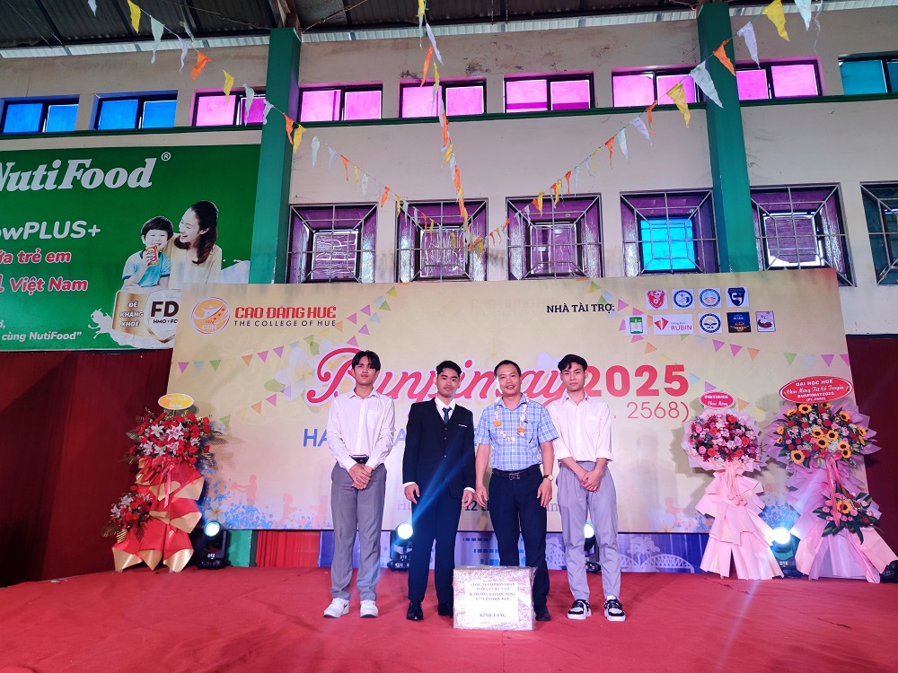 Trường Cao đẳng Huế đón Tết Bunpimay, Sinh viên Lào đón năm mới tại Huế, Văn hóa Lào tại Trường Cao đẳng Huế, Bunpimay Huế 2025 có gì đặc biệt, Lễ hội văn hóa Việt – Lào tại Huế, Giao lưu văn nghệ sinh viên Lào Việt tại Huế, Tết cổ truyền Lào Bunpima Trường Cao đẳng Huế đón Tết Bunpimay, Sinh viên Lào đón năm mới tại Huế, Văn hóa Lào tại Trường Cao đẳng Huế, Bunpimay Huế 2025 có gì đặc biệt, Lễ hội văn hóa Việt – Lào tại Huế, Giao lưu văn nghệ sinh viên Lào Việt tại Huế, Tết cổ truyền Lào Bunpima