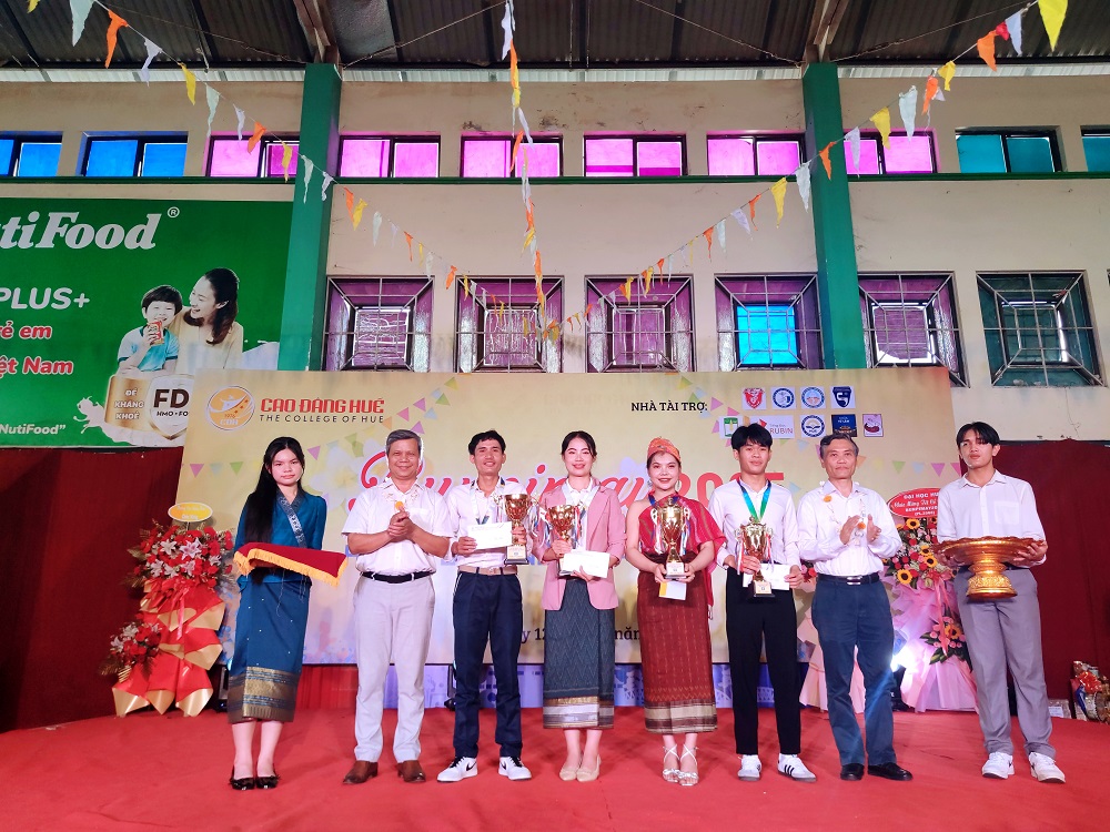 Trường Cao đẳng Huế đón Tết Bunpimay, Sinh viên Lào đón năm mới tại Huế, Văn hóa Lào tại Trường Cao đẳng Huế, Bunpimay Huế 2025 có gì đặc biệt, Lễ hội văn hóa Việt – Lào tại Huế, Giao lưu văn nghệ sinh viên Lào Việt tại Huế, Tết cổ truyền Lào Bunpima Trường Cao đẳng Huế đón Tết Bunpimay, Sinh viên Lào đón năm mới tại Huế, Văn hóa Lào tại Trường Cao đẳng Huế, Bunpimay Huế 2025 có gì đặc biệt, Lễ hội văn hóa Việt – Lào tại Huế, Giao lưu văn nghệ sinh viên Lào Việt tại Huế, Tết cổ truyền Lào Bunpima