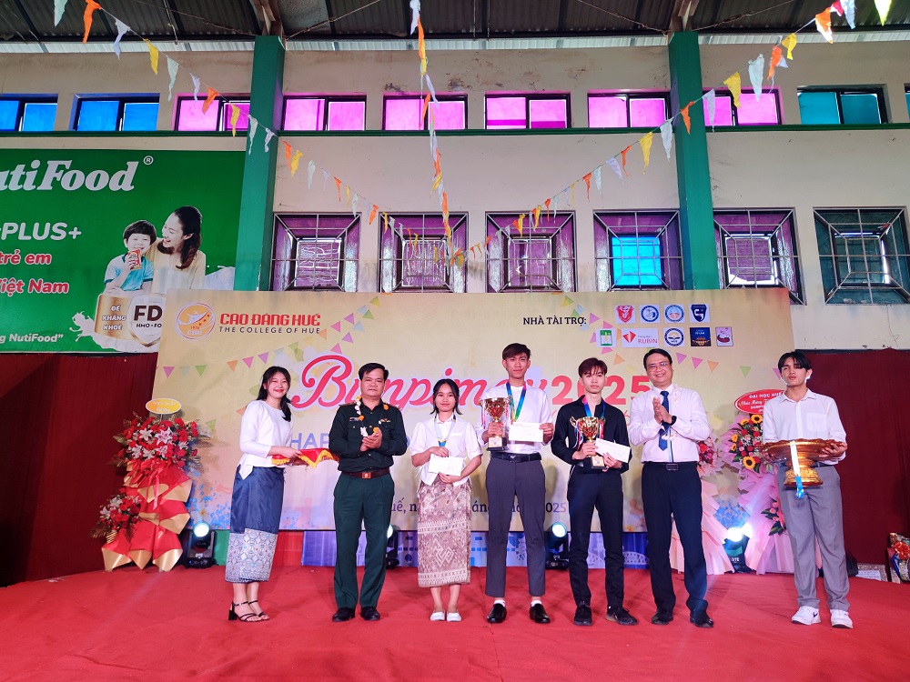 Trường Cao đẳng Huế đón Tết Bunpimay, Sinh viên Lào đón năm mới tại Huế, Văn hóa Lào tại Trường Cao đẳng Huế, Bunpimay Huế 2025 có gì đặc biệt, Lễ hội văn hóa Việt – Lào tại Huế, Giao lưu văn nghệ sinh viên Lào Việt tại Huế, Tết cổ truyền Lào Bunpima Trường Cao đẳng Huế đón Tết Bunpimay, Sinh viên Lào đón năm mới tại Huế, Văn hóa Lào tại Trường Cao đẳng Huế, Bunpimay Huế 2025 có gì đặc biệt, Lễ hội văn hóa Việt – Lào tại Huế, Giao lưu văn nghệ sinh viên Lào Việt tại Huế, Tết cổ truyền Lào Bunpima