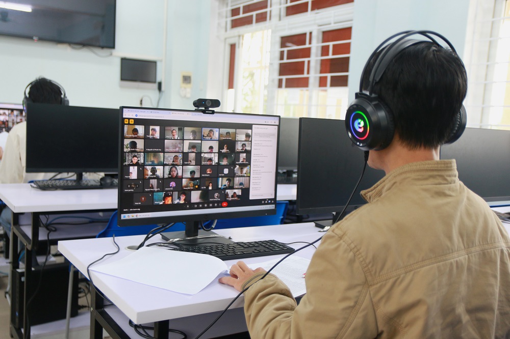 Sơ loại Phần thi lập trình dành cho học sinh trung học Cuộc thi Hue-ICT Challenge 2025 Sơ loại Phần thi lập trình dành cho học sinh trung học Cuộc thi Hue-ICT Challenge 2025