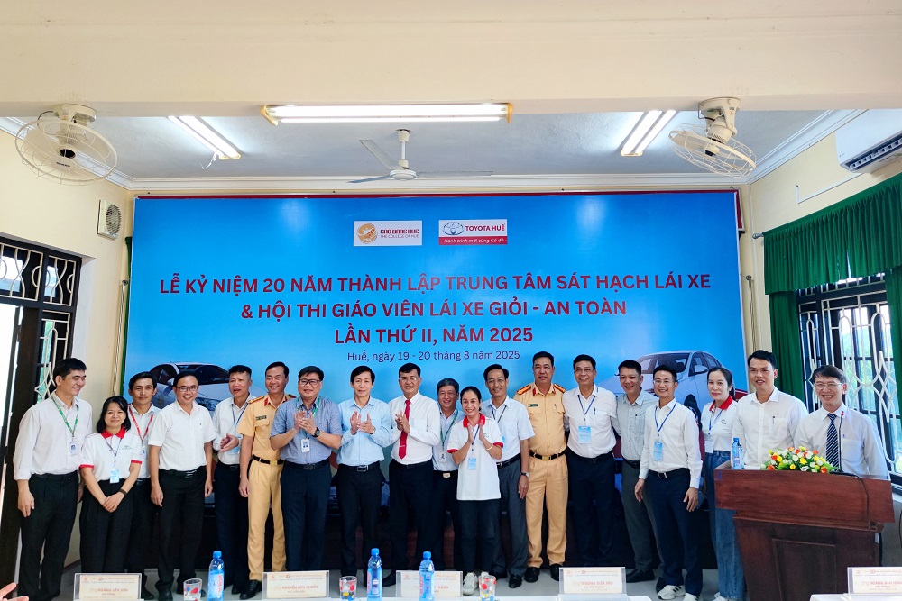 Hội thi, Giáo viên lái xe giỏi – An toàn, lần thứ 2, Trường Cao đẳng Huế, Công ty Cổ phần Toyota Huế, giáo viên lái xe giỏi, Đào tạo lái xe Huế, Kỷ niệm 20 năm thành lập, Trung tâm Sát hạch lái xe, Cao đẳng Huế, an toàn giao thông đường bộ Hội thi, Giáo viên lái xe giỏi – An toàn, lần thứ 2, Trường Cao đẳng Huế, Công ty Cổ phần Toyota Huế, giáo viên lái xe giỏi, Đào tạo lái xe Huế, Kỷ niệm 20 năm thành lập, Trung tâm Sát hạch lái xe, Cao đẳng Huế, an toàn giao thông đường bộ