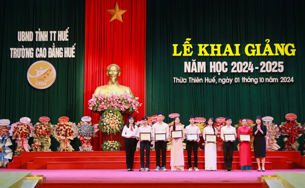 Trường Cao đẳng Huế khai giảng năm học 2024 – 2025 Trường Cao đẳng Huế khai giảng năm học 2024 – 2025