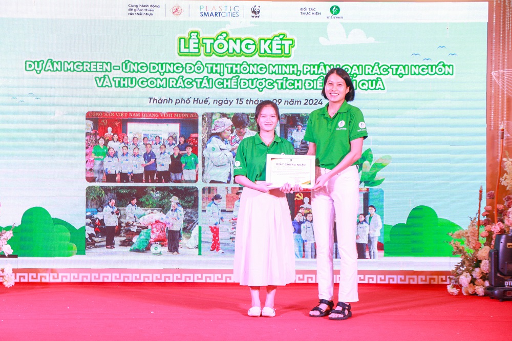 Dự án, Huế đô thị giảm nhựa, WWF Việt Nam, Ứng dụng mGreen, ứng dụng mGreen Collector, phân loại rác tại nguồn, tích điểm đổi quà, Tổ hợp tác nghề ve chai - thu gom phế liệu, thành phố Huế Dự án, Huế đô thị giảm nhựa, WWF Việt Nam, Ứng dụng mGreen, ứng dụng mGreen Collector, phân loại rác tại nguồn, tích điểm đổi quà, Tổ hợp tác nghề ve chai - thu gom phế liệu, thành phố Huế