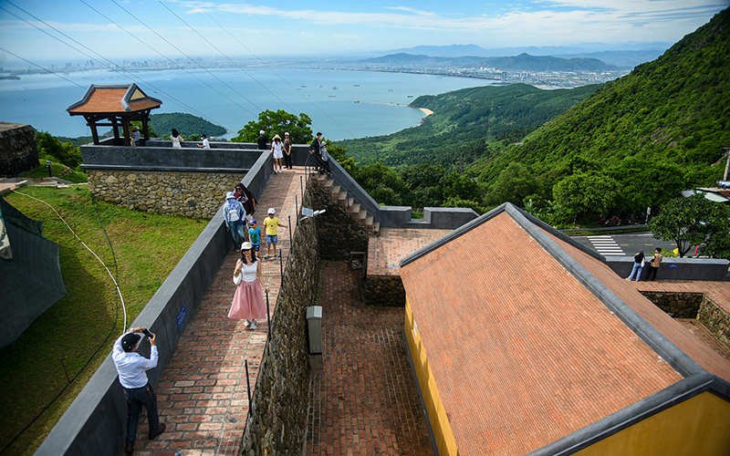 Hai Van Pass, trip from Hue to Da Nang, Lang Co Bay, Hoi an, Hai Van Pass: A Highlight on the Central Heritage Road Hai Van Pass, trip from Hue to Da Nang, Lang Co Bay, Hoi an, Hai Van Pass: A Highlight on the Central Heritage Road